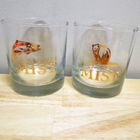 Whisky Rock Glass X2 Canadian Mist Gold Bear & Fish Decal 10 oz-300 ml Ad Merch - Picture 2 of 4